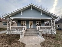 Building Photo - 528 W Division St