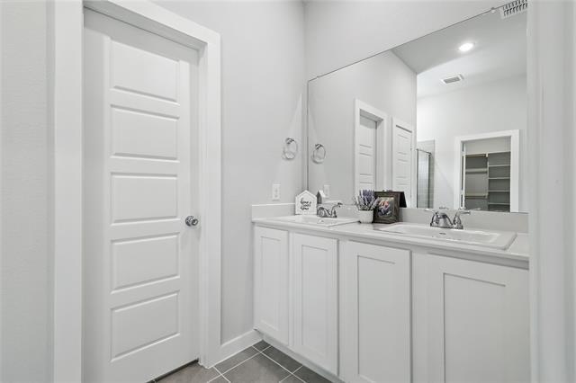 Building Photo - 808 Pne Bch Dr