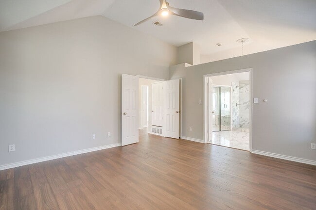 Building Photo - Beautifully Updated Home in Grapevine!