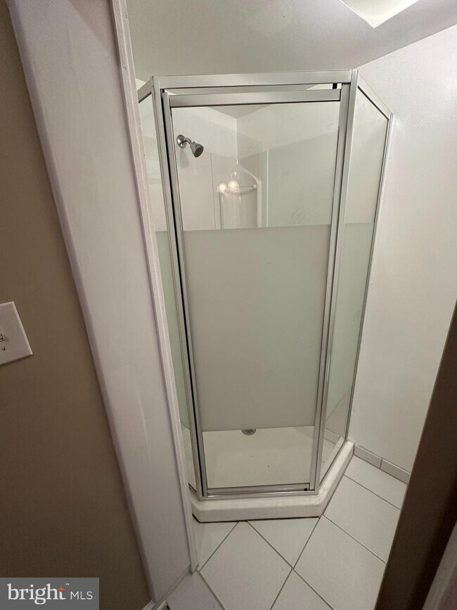 Building Photo - 1670 Chichester Avenue