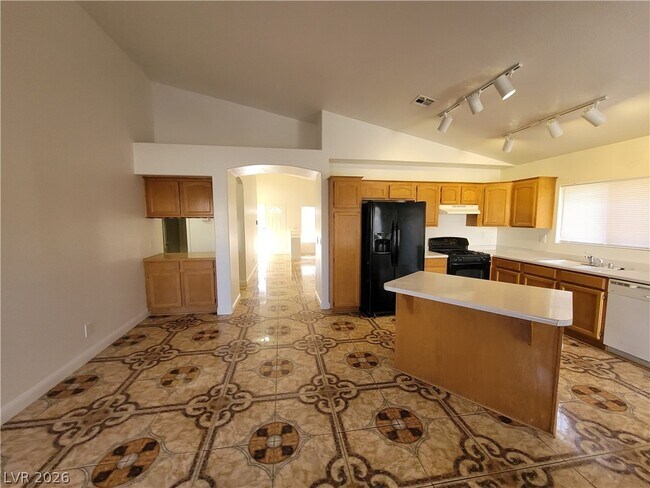 Building Photo - 4406 Cinema Ave