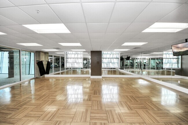 Building Photo - 5925 Almeda Rd