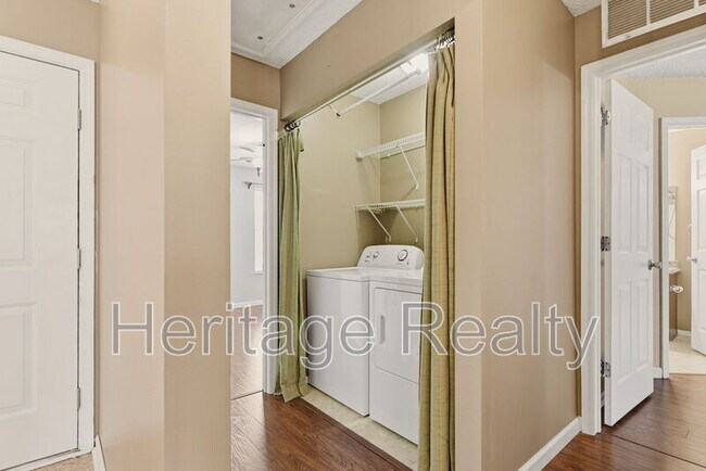 Building Photo - 8617 Little Field Way