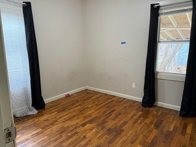 Building Photo - 1004 Fitch St