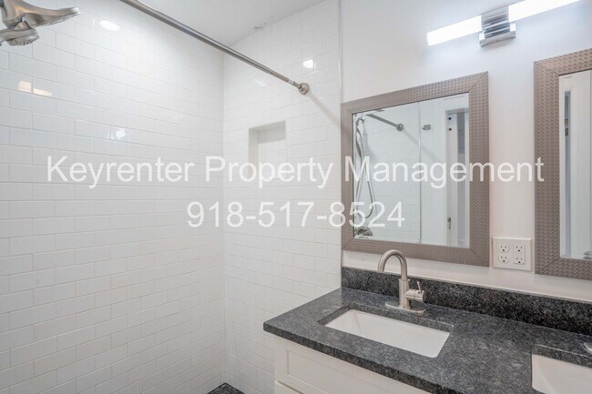 Building Photo - Midtown Tulsa | 4 Bed | 2 Bath | 2,010 SQFT
