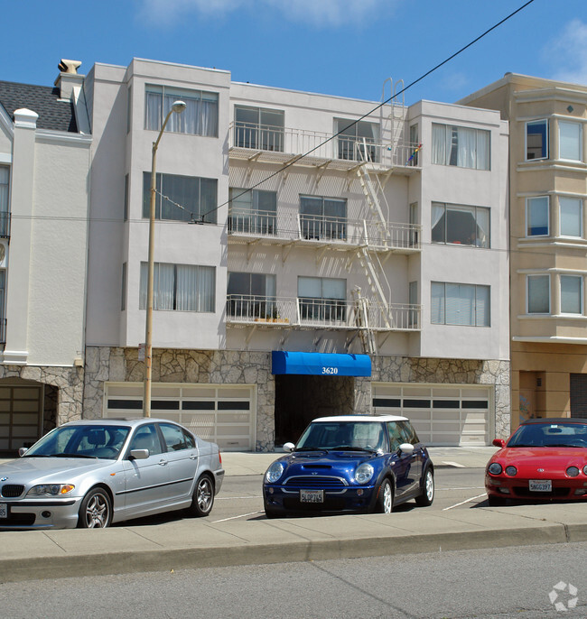 Building Photo - 3620 Fillmore Street Apartments