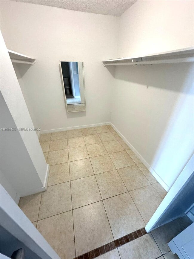 Building Photo - 7545 E Treasure Dr