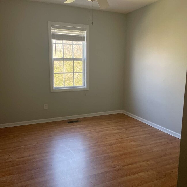 Building Photo - 2136 Flagstone Ct