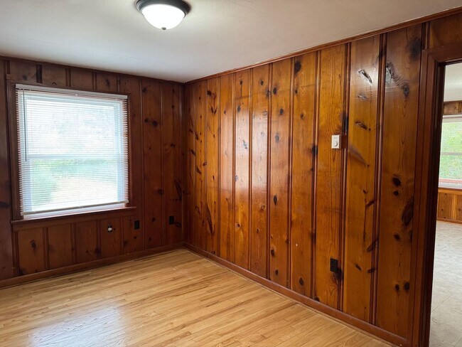 Building Photo - 1511 Madison St