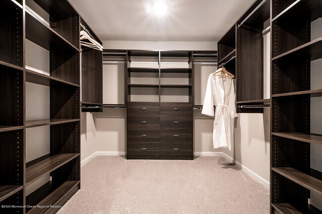 Building Photo - 2410 Stallion Cir E