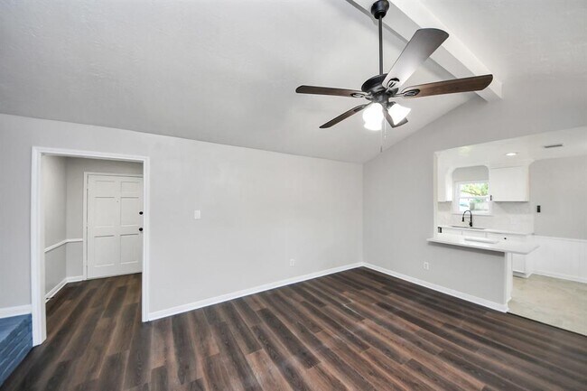 Building Photo - 10602 Raydell Dr