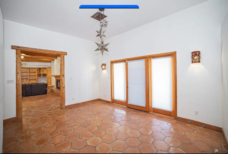 Building Photo - 15487 S Avenue A