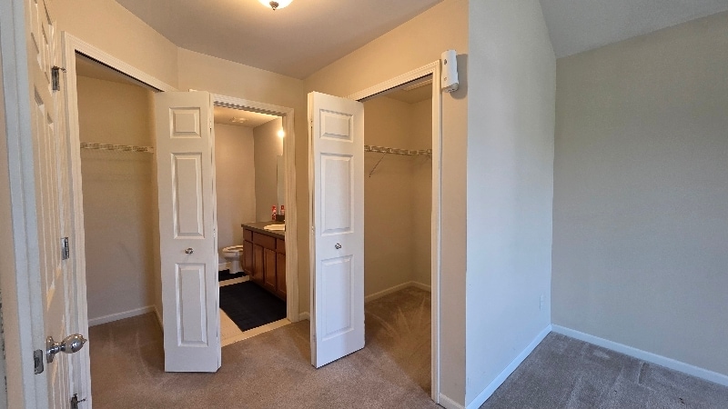 Building Photo - 2393 Arcadia Dr