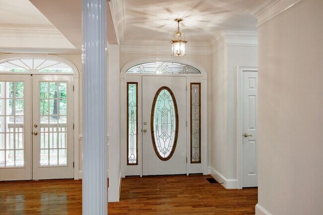 Building Photo - 580 Wolf Creek Trail