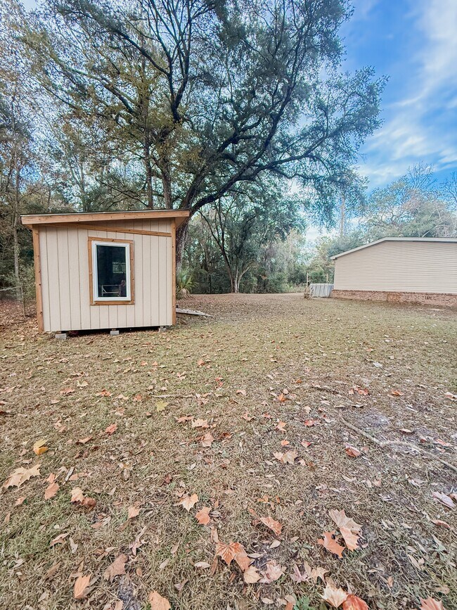 Building Photo - 106 Dolly Dr