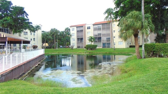Building Photo - 1800 SW 81st Ave