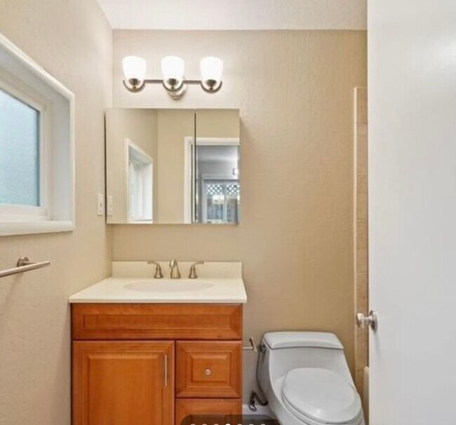 Building Photo - 100 S Quebec St