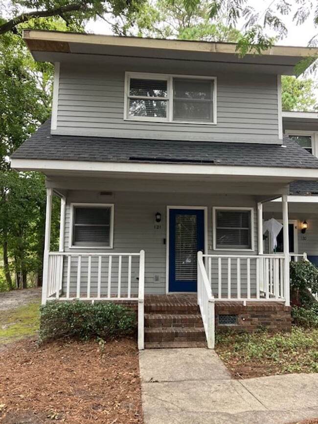 Building Photo - 121 Wrightsville West