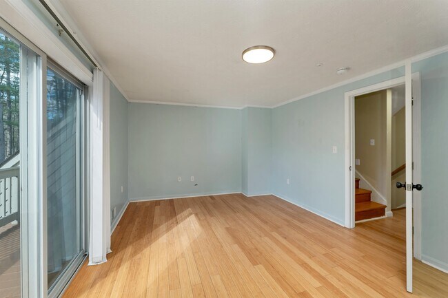 Building Photo - 32 Suffolk Ct