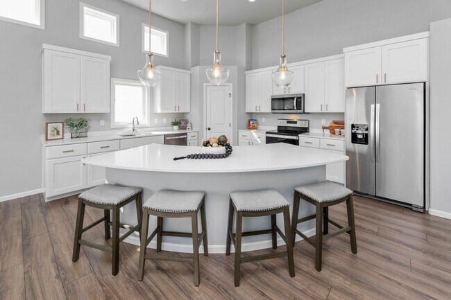 Building Photo - 4-bedroom, 3-bathroom South Fargo Single-Family Home w/ 2 Stall Garage