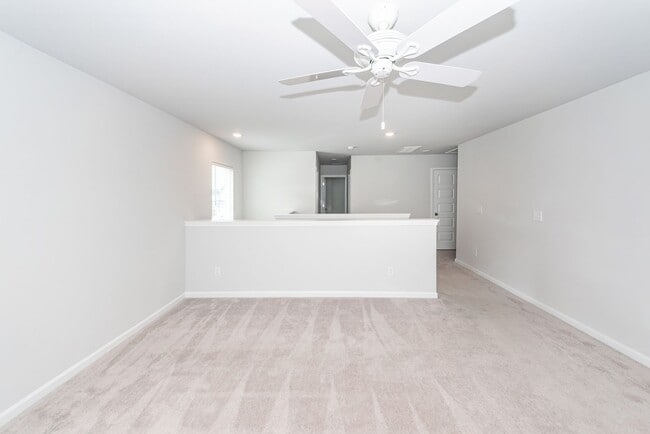 Building Photo - 4 Bedroom, 2.5 Bathroom Home in Cane Bay Plantation - Summerville