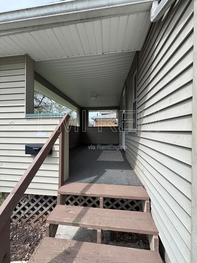 Building Photo - 1855 Flint Ave