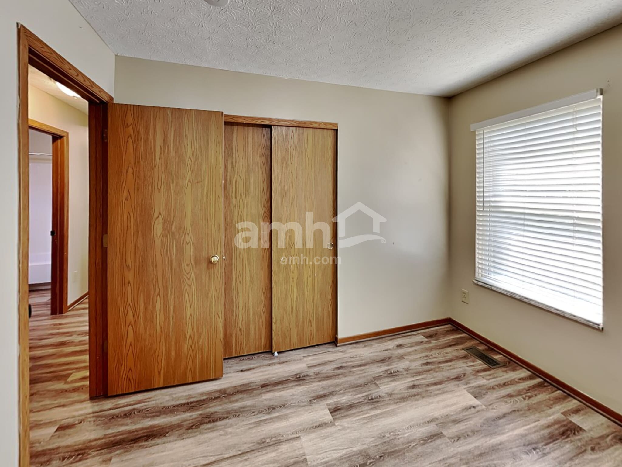 Building Photo - 4831 Ballentine Dr