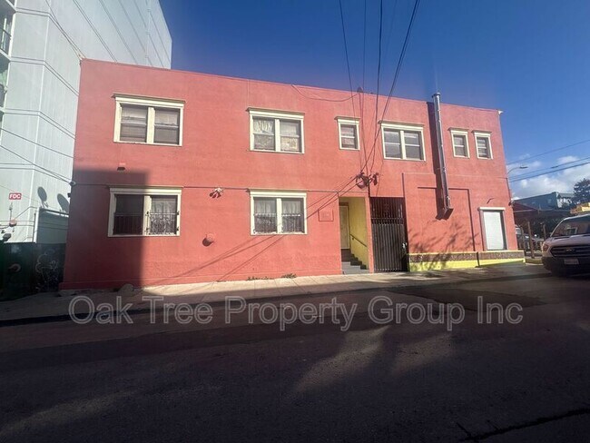 Building Photo - 1607 2nd Ave