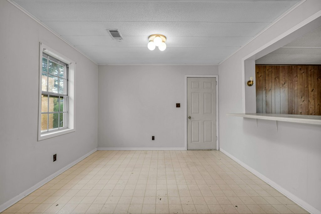 Building Photo - 1058 S Perkins Rd