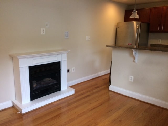 Building Photo - Great Opportunity In H St