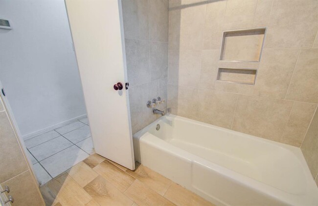 Building Photo - 17543 Methil Dr