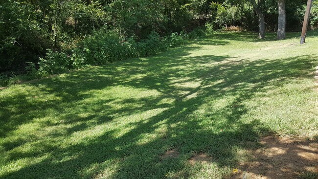 Building Photo - COMING SOON, JANUARY 10TH:  Beautifully Remodeled 3/2/2 Home, Generously updated Smart Home - For...