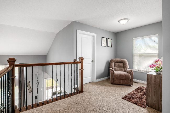 Building Photo - 6138 Longwood Dr