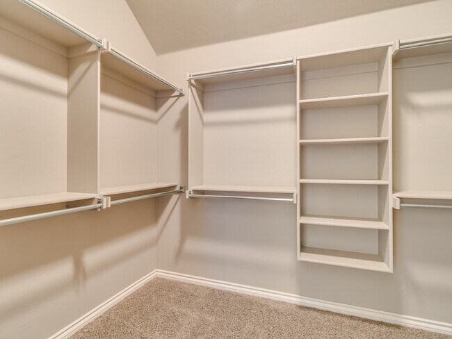 Building Photo - 3813 Normandy Rd