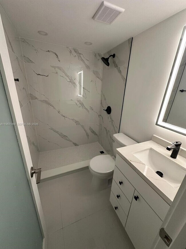 Building Photo - 235 W 16th St