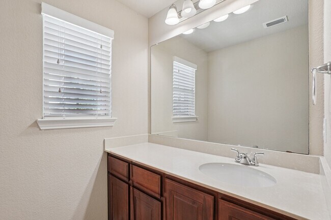 Building Photo - 7305 Rockford Ct