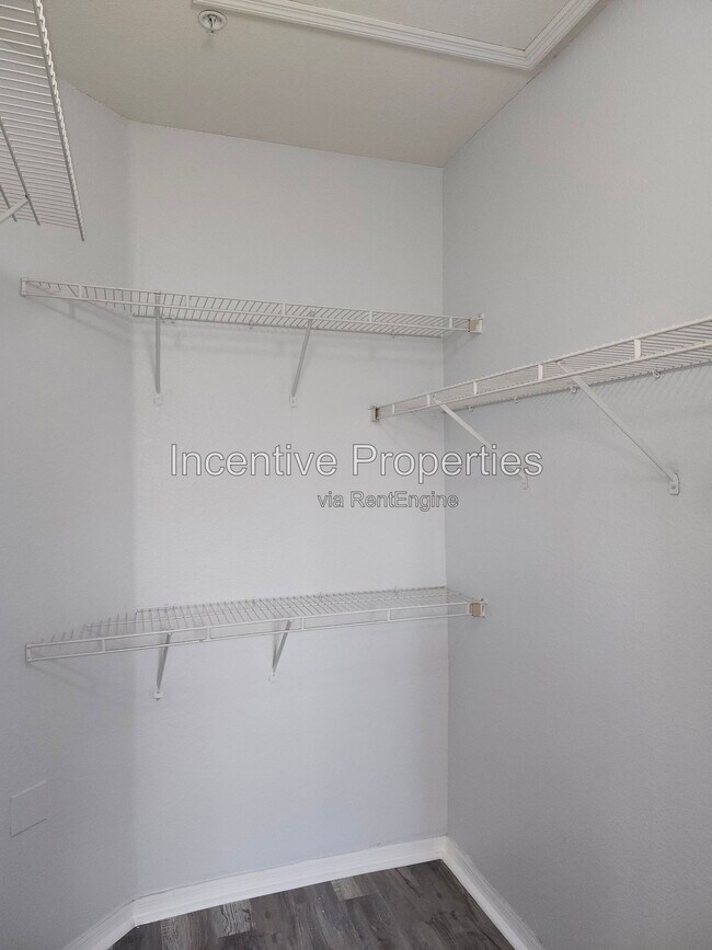 Building Photo - 6685 Queens Borough Ave