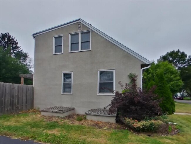 Building Photo - 6514 Stevens Ave