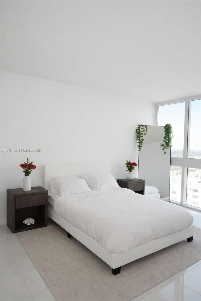 Building Photo - 1861 NW S River Dr