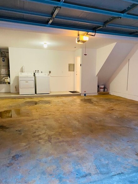 Building Photo - 293 Ohio St