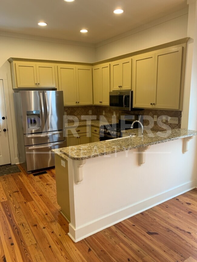 Building Photo - 19 Bungalow Ct