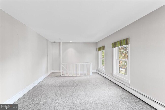 Building Photo - 240 W Miner St