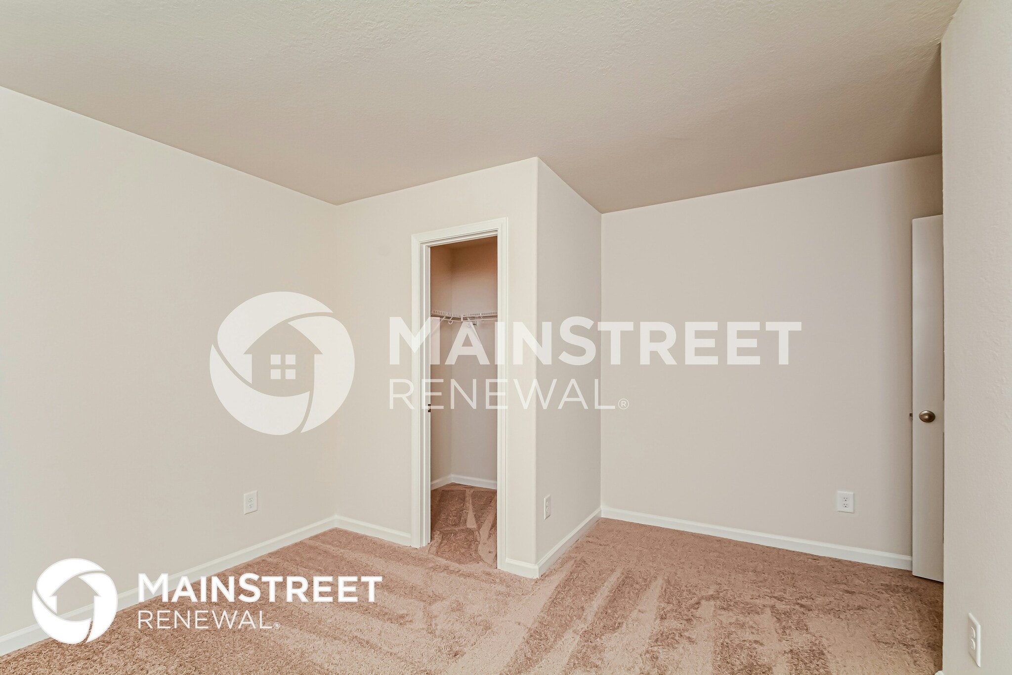 Building Photo - 489 Turning Lk Dr