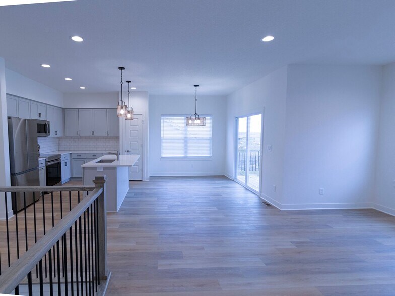 Building Photo - 19947 Cornice St