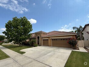 Building Photo - Elegant 4-Bedroom, 3-Bathroom Home with 3-...