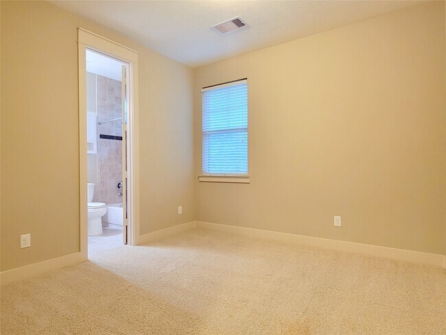 Building Photo - 1237 Hobbs Reach Ln