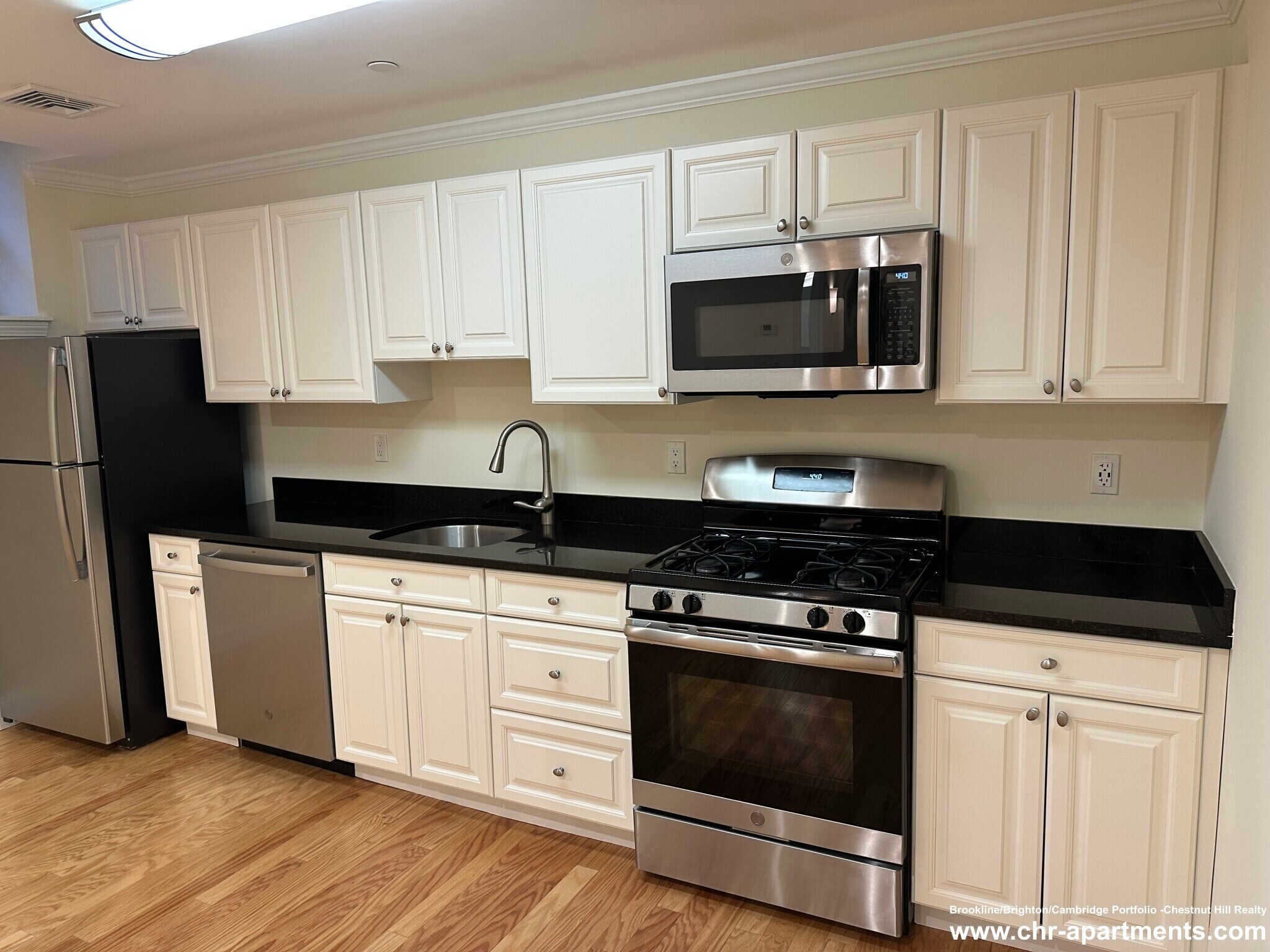 Building Photo - 18 Chauncy St