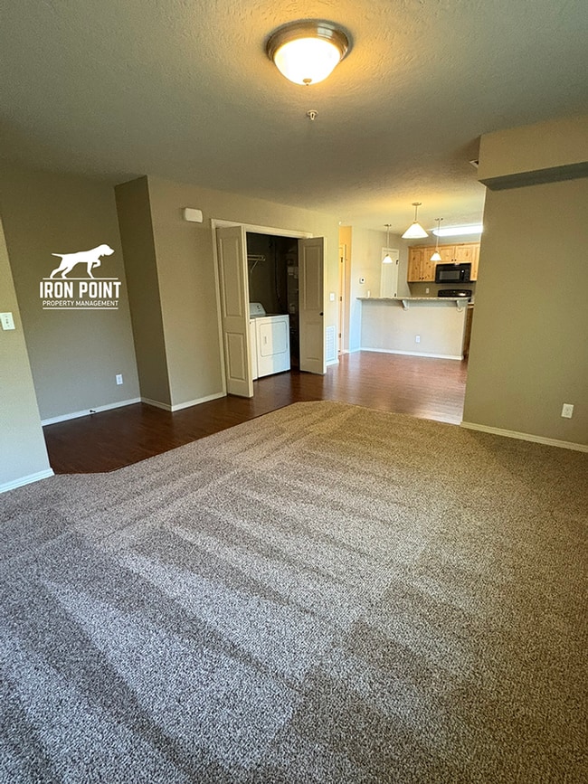 Building Photo - 16571 N Profit Cir