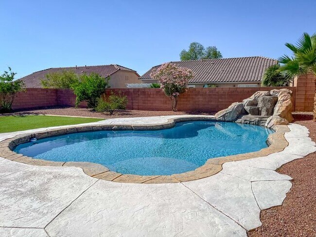 Building Photo - Stunning 5-Bedroom Home in Gated Community...