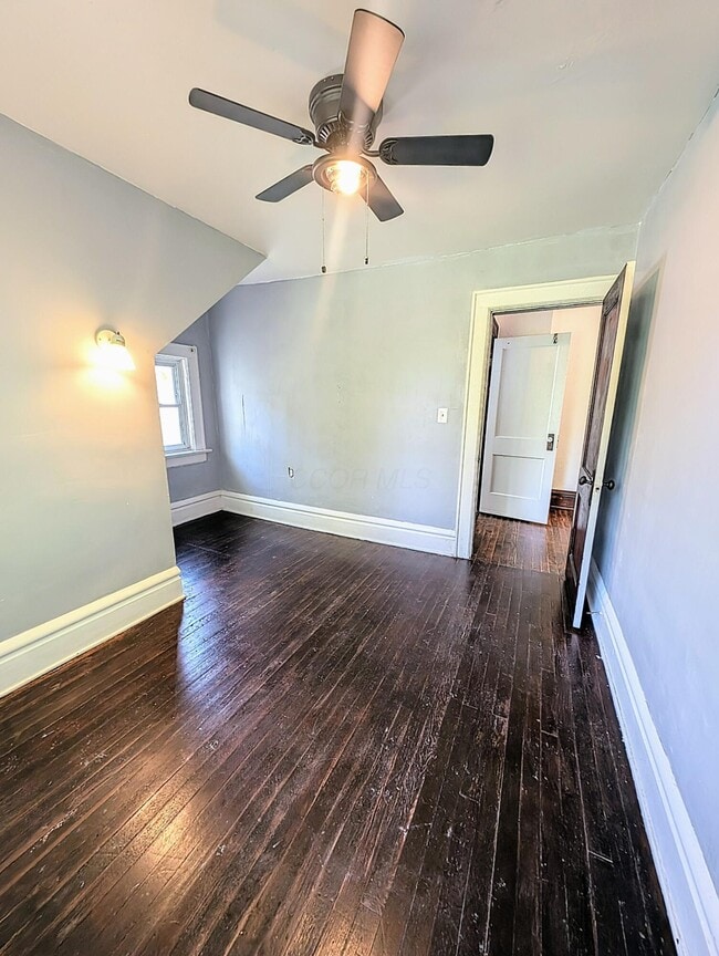 Building Photo - 890 Linwood Ave